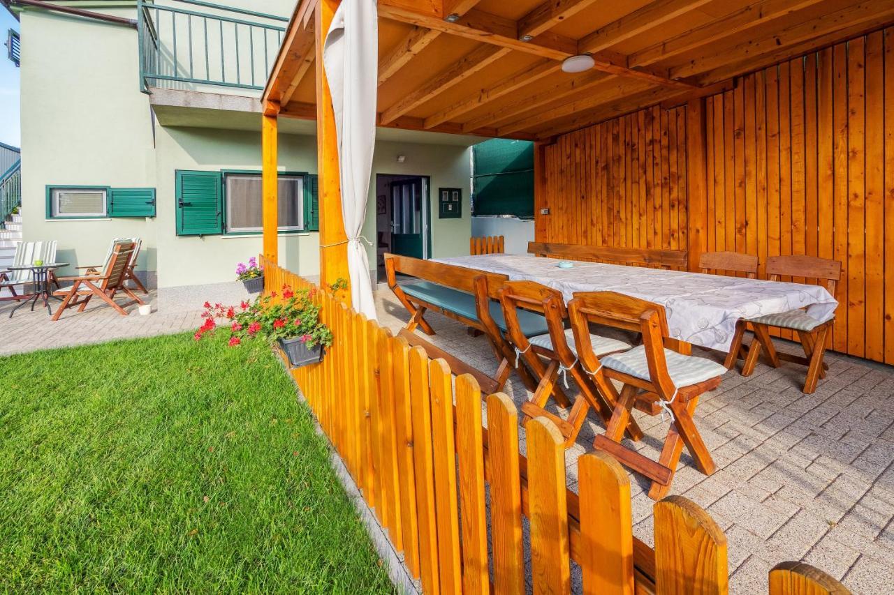 Holiday Home Jela Kaštela Εξωτερικό φωτογραφία